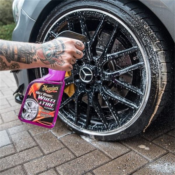 Limpador de jantes para pneus Meguiars 710 ml