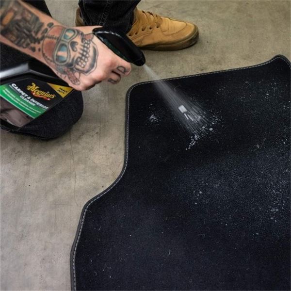 Produto de limpeza para tapetes Meguiars 473 ml