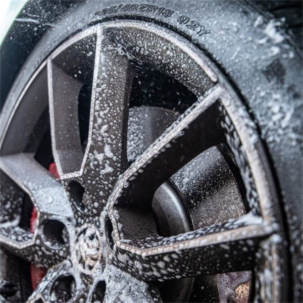 Meguiars ultimate wheel rim cleaner 710 ml